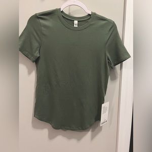 Lululemon Love Crew t-shirt army green, NWT